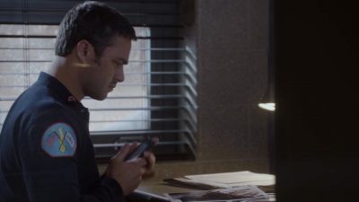 Yeah, Captain Cunningham, please. - Chicago Fire
