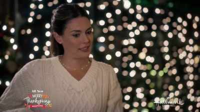 - Yeah, childhood
friends and what now... - Making Spirits Bright