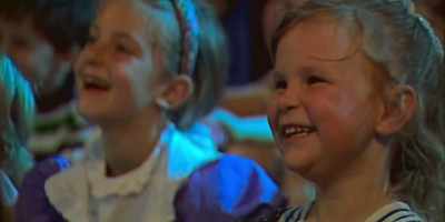 - Yeah!
- [children cheering] - Hot Potato: The Story of The Wiggles