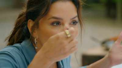 - Yeah.
- [chuckles] - Eva Longoria: Searching for Mexico