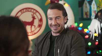 ‐Yeah. [chuckles] - Cupid for Christmas
