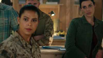 Yeah. Commanding
officer, couple aides. - SEAL Team