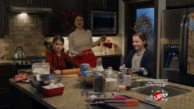 Yeah, when daddy says one minute - Snowed In for Christmas