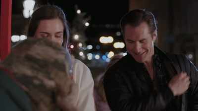 Yeah, you did. - Everything Christmas