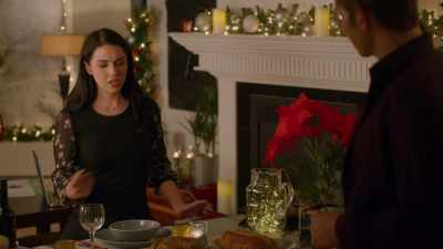 Yeah. Do you want me
to set the table? - A Sweet Christmas Romance