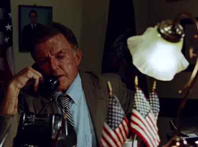 Yeah, donahue. - The King of the Kickboxers