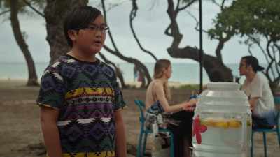 - Yeah, fire dancers are pretty cool.
- Yeah, they're cool. - Doogie Kamealoha, M.D.
