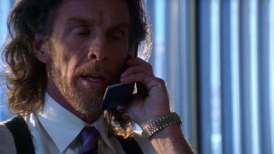 Yeah, get me Dr. Chavez. - Smallville