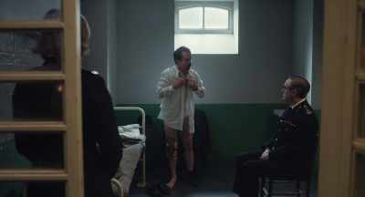 Yeah, Gio. The... The
Italian chap, the killer. - See How They Run