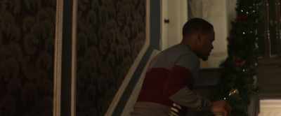 -Yeah, go on. Run. Run like your father.
-Why are you talking to me like that? - Boxing Day