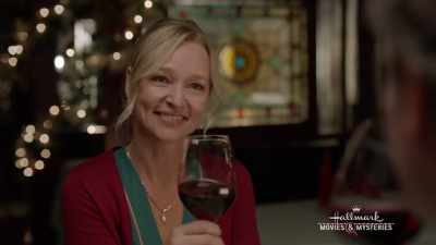 - Yeah. Good ones. - Return to Christmas Creek