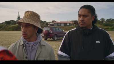 -Yeah, Good thinking.
-I'll grab it. - Far North