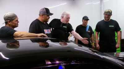 Yeah, you got it. Is
it a Lizzy motor or...? - Street Outlaws No Prep Kings Team Attack