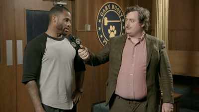 Yeah, he's a dog all right.
Yeah. - Gary Busey: Pet Judge