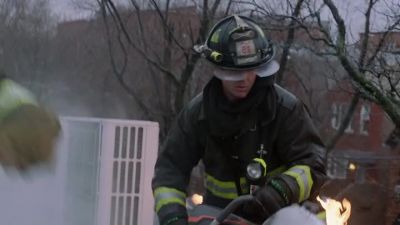 Yeah, he's over here.
Okay, let's clear a path. - Chicago Fire