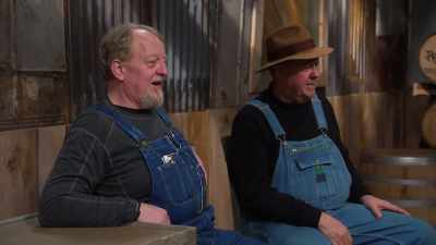 Yeah. He's smoked him hog leg
big around as a baseball bat. - Moonshiners: Master Distiller