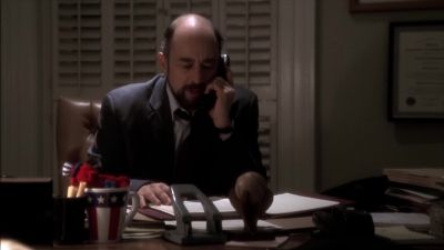 - Yeah.
- Hey. How much cash did Gaines have... - The West Wing