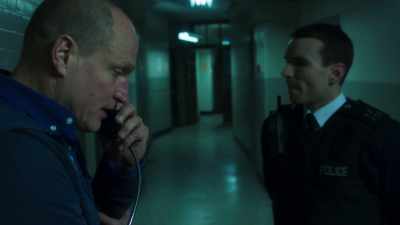 Yeah, hi, hi, uh, yeah...
it's just ringing. - Lost in London