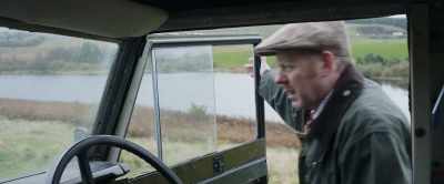 Yeah, I was a mechanic, on the estate. - The Last Bus