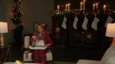 Yeah, I am. I'm okay. - Ladies of the '80s: A Divas Christmas