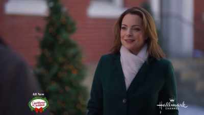 - Yeah, I am. Uh, we're-- - Sister Swap: A Hometown Holiday