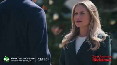 - Yeah, I didn't know.
I had no idea, Nicole. - My Christmas Hero