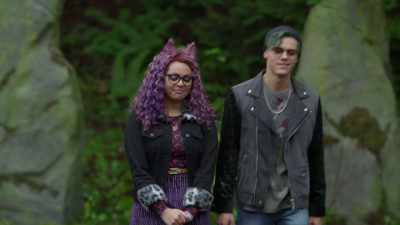 - Yeah, I do.
- [both chuckle] - Monster High: The Movie