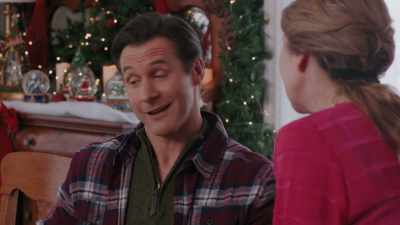 Yeah,
I don't know what happened. - Everything Christmas