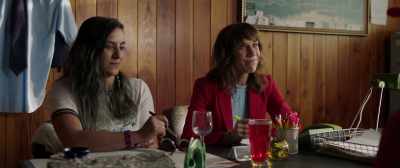 Yeah, I don't think that'll work.
She's very delicate- - The Breaker Upperers