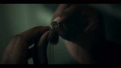 Yeah, I found her ring. - Archive 81