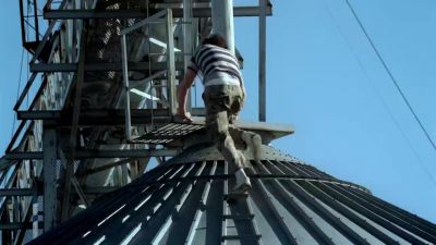 Yeah.I got haywire trapped. - Prison Break