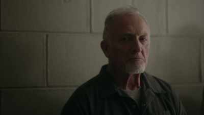Yeah, I guess your pops knows
how to lock a good thing down. - The Rookie: Feds