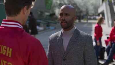 Yeah, I hate to be the one
to have to tell the network - Jingle Bell Run