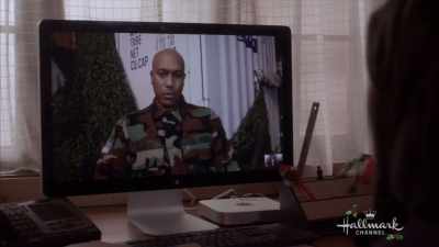 Yeah, I-I know Frank wants
to make things easy for me - Christmas at Holly Lodge