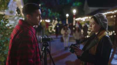 Yeah, I just couldn't find
the right moment. - A Picture Perfect Holiday