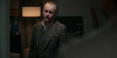 Yeah, I know who he is, okay?
You really shouldn't be
doing this. You know, we-- - Stream