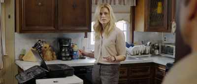 - Yeah, I know, I used
to live here, remember? - Alienated