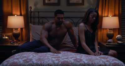 Yeah, I know. I'm sorry, baby. It's okay. - A Madea Family Funeral