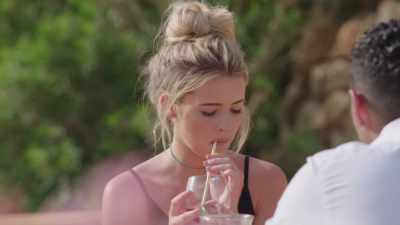 ‐Yeah. I know.
‐TROY: Because I feel at
nighttime me and you - Love Island