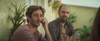 -Yeah.
-I lose money, - Me he hecho viral