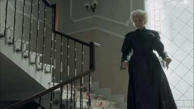 Yeah, I prefer to
keep my distance - Grand Hotel