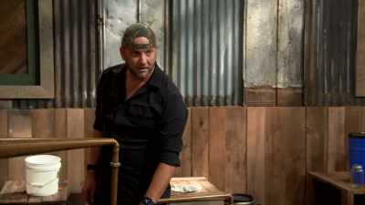 Yeah, I put a gallon - Moonshiners: Master Distiller