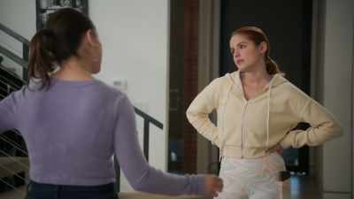 - Yeah, I still
have his house keys - Rooming With Danger