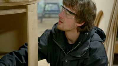 Yeah, I think it is binding
a little bit. - Handmade: Britain's Best Woodworker