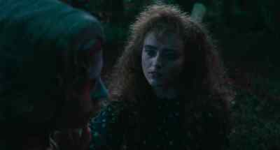 - Yeah, I think so.
(Goldy laughs) - Lisa Frankenstein