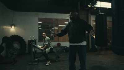 - Yeah, I thought you
said you loved cleaning - Uppercut
