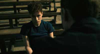 - Yeah, I would be a bird.
(sinister music) - The Killer