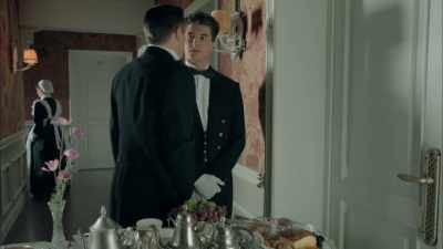 Yeah... I'd rather
be doing nothing - Grand Hotel