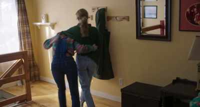 - Yeah!
- I'll eat. That's clever.
Let's go. - Breakup Season