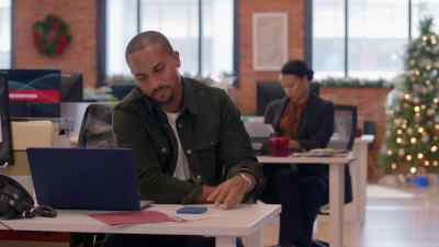 Yeah, I'm gonna
pick it u* tonight. - Trading Up Christmas